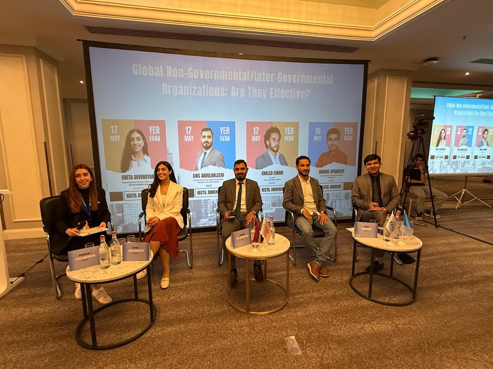 A Kectil panel discussion on global NGO effectiveness.